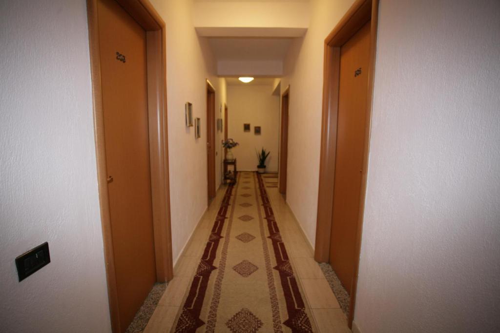 Hotel Nais Durrës Kültér fotó