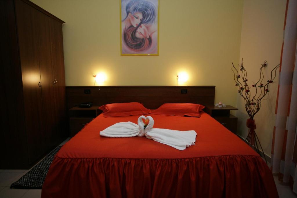 Hotel Nais Durrës Kültér fotó