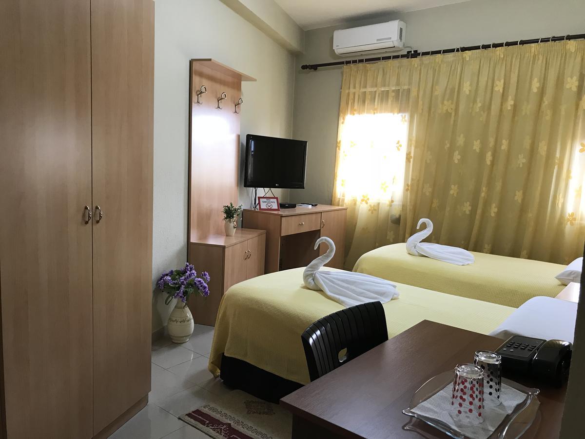 Hotel Nais Durrës Kültér fotó